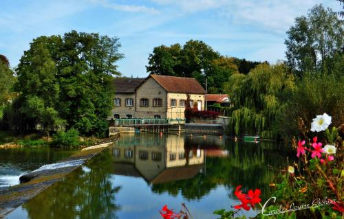 Moulin de Chappes : Maisons de vacances proche de Mesnil-Saint-Père