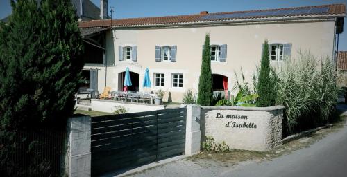 La Maison d'Isabelle : Maisons de vacances proche d'Asnières-la-Giraud