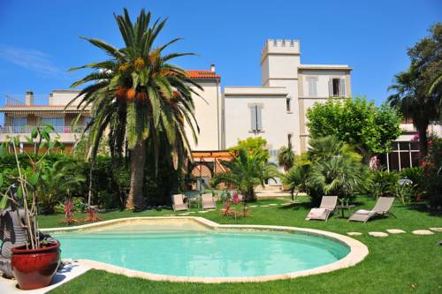 Villa Valflor chambres d'hôtes et appartements : B&B / Chambres d'hotes proche du 9e Arrondissement de Marseille