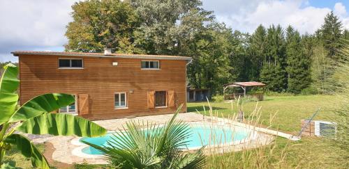 Gîte de pleine nature en dordogne : Maisons de vacances proche de Savignac-Lédrier