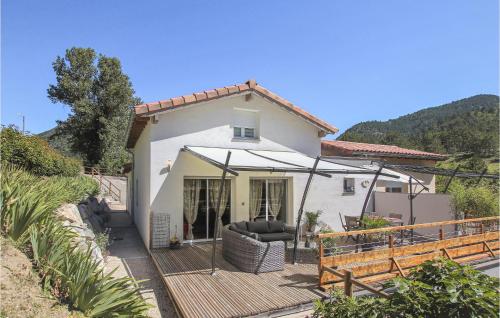 Amazing home in Espenel with 2 Bedrooms and WiFi : Maisons de vacances proche de Rochefourchat
