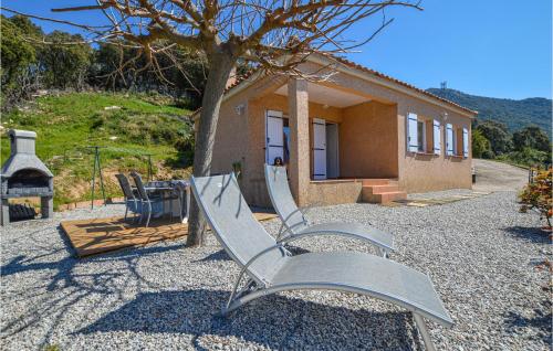 Nice home in Casalabriva with 2 Bedrooms and WiFi : Maisons de vacances proche de Casalabriva
