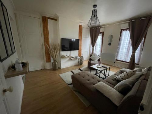 Appartement cosy plein centre ville : Appartements proche de Pont-sur-Yonne