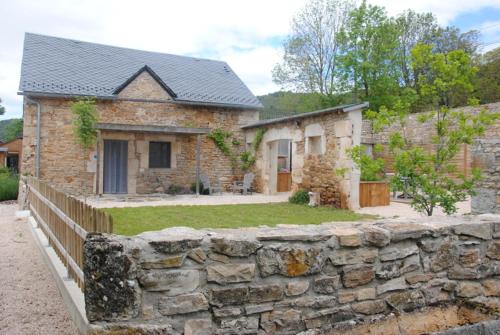 Gîte Auberoques Aveyron- maison indépendante- classée 3 étoiles : Maisons de vacances proche de La Canourgue