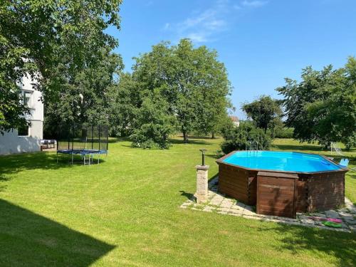 Magnifique villa piscine dans un écrin de verdure : Villas proche d'Achenheim