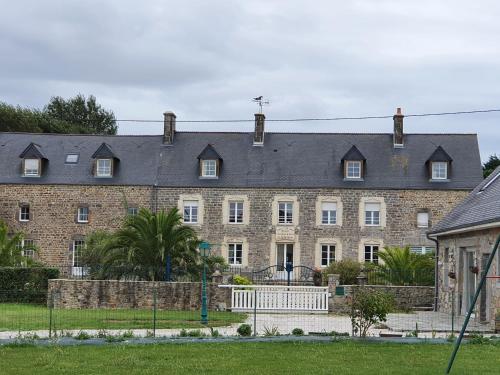 Chambres du logis De La Mare Du Parc : B&B / Chambres d'hotes proche de Saint-Germain-le-Gaillard