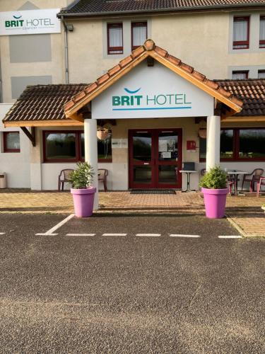 Brit Hotel Essentiel Moulins Avermes : Hotels proche d'Autry-Issards