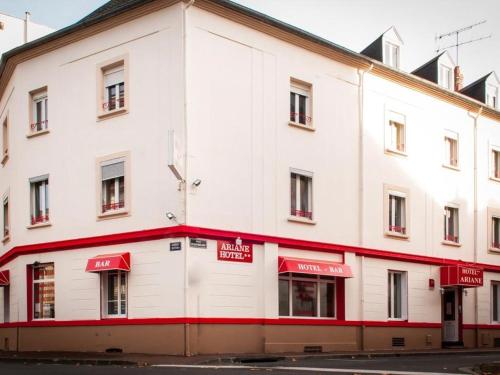 Ariane : Hotels proche de Creuzier-le-Vieux