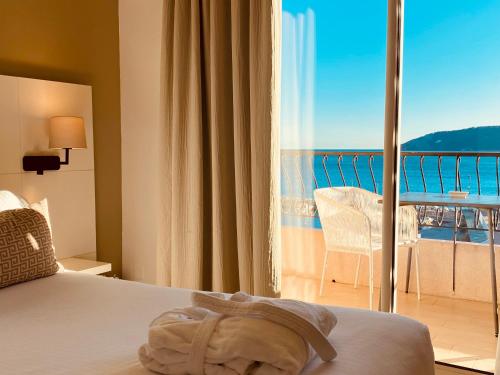 Best Western Plus La Corniche : Hotels proche de Toulon