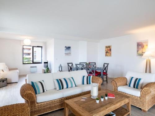Apartment Le Parvis by Interhome : Appartements proche de Biarritz