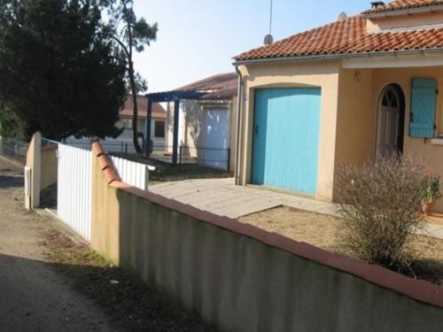Villa Bretignolles-sur-Mer, 3 bedrooms, 7 persons - FR-1-324-198 : Maisons de vacances proche de La Chaize-Giraud