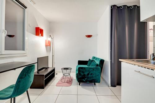 Budget apart with parking : Appartements proche d'Us
