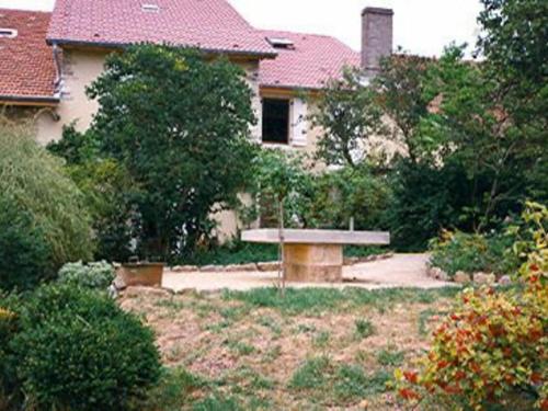 Gîte Beaufremont, 4 pièces, 7 personnes - FR-1-589-8 : Maisons de vacances proche de Champigneulles-en-Bassigny