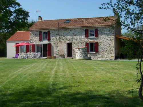Gîte La Roche-sur-Yon, 5 pièces, 10 personnes - FR-1-426-157 : Maisons de vacances proche d'Aubigny