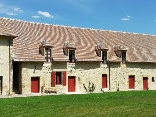 Gîte Ainay-le-Vieil, 5 pièces, 8 personnes - FR-1-586-15 : Maisons de vacances proche de Loye-sur-Arnon