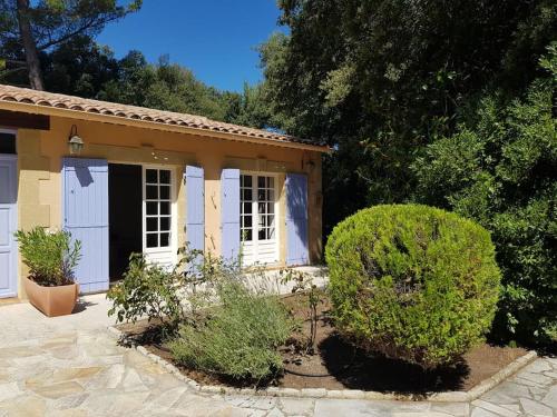 Maisonnette dans le Luberon - Bois Romay : Maisons de vacances proche de La Bastide-des-Jourdans