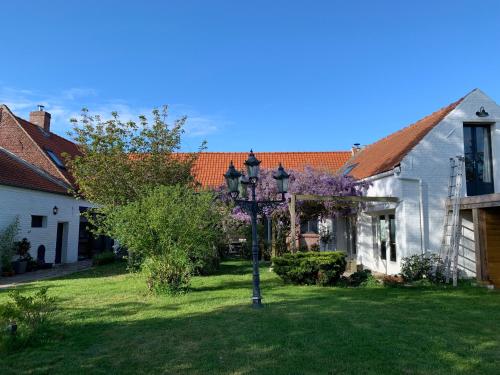 Ferme rénovée 300M2 La Casa JEB : Charme, Calme et Nature : Maisons de vacances proche d'Auchy-lez-Orchies