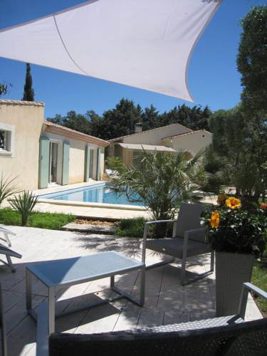 Le Clos Olives : Maisons de vacances proche de Vallabrègues