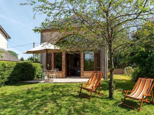 Quaint Holiday home in Morogues with Garden : Maisons de vacances proche de Les Aix-d'Angillon