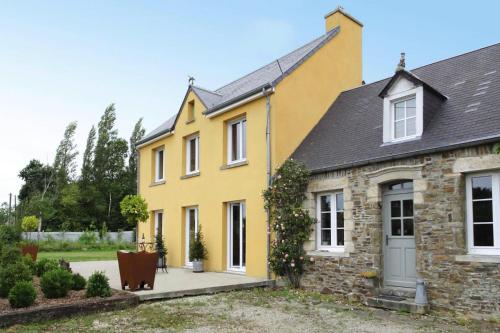 Country house, Canville-la-Rocque : Maisons de vacances proche de Saint-Sauveur-de-Pierrepont