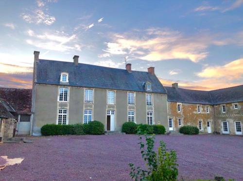 The Château +35 Pers Piscine, la Mer Basket Nature : Villas proche de Saint-Martin-de-Fontenay