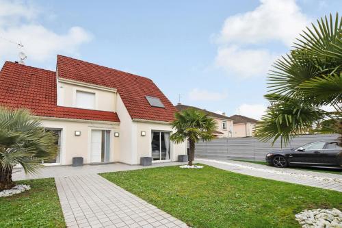 CMG Superbe maison 3BDR w jardin - 25 minutes de Paris : Appartements proche d'Ormesson-sur-Marne