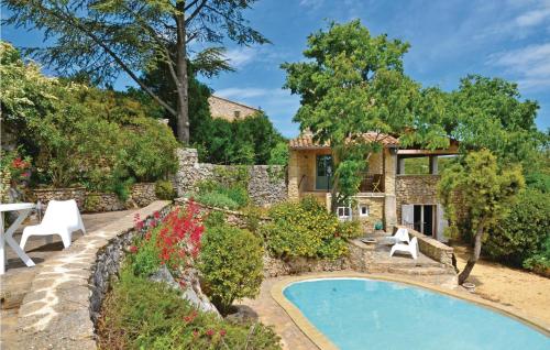 Stunning home in Bidon with 2 Bedrooms, WiFi and Outdoor swimming pool : Maisons de vacances proche de Bidon