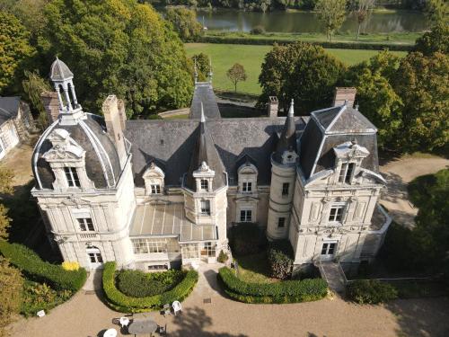 Château le Fresne : Maisons d'hotes proche de Bouchemaine