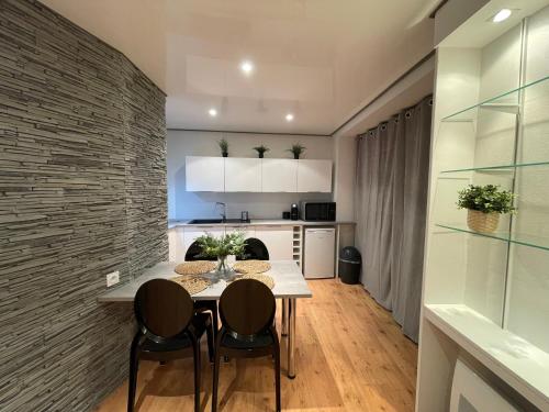 HYPER CENTRE BRIVE - Appartement cosy et chaleureux refait à neuf : Appartements proche de Malemort-sur-Corrèze
