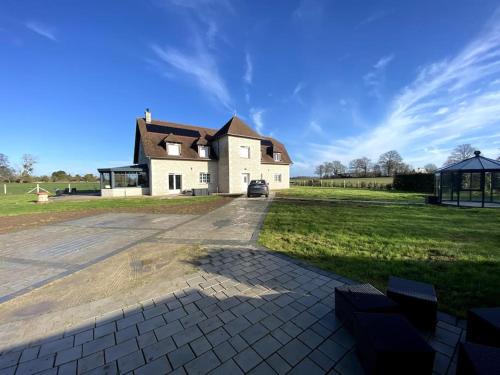 Villa Normandie pour 15 personnes avec Jacuzzi : Villas proche d'Étréville