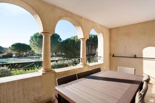 Village Pont Royal en Provence - maeva Home - Appartement 3 pièces 7 personnes : Appartements proche d'Alleins