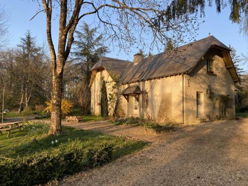 Gîte Souvigny-de-Touraine, 3 pièces, 6 personnes - FR-1-381-457 : Maisons de vacances proche de Vallières-les-Grandes