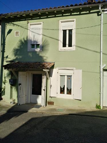 Repos au vert en Ariège : Maisons de vacances proche de Sautel