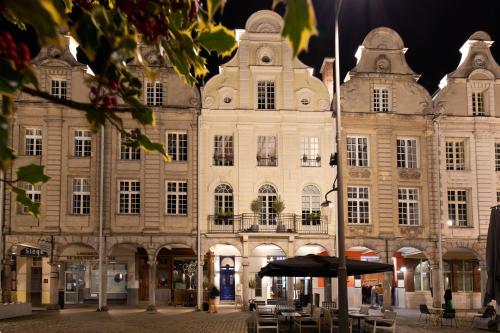 Grand Place Hôtel Boutique et Appart'hôtel : Appartements proche d'Arras