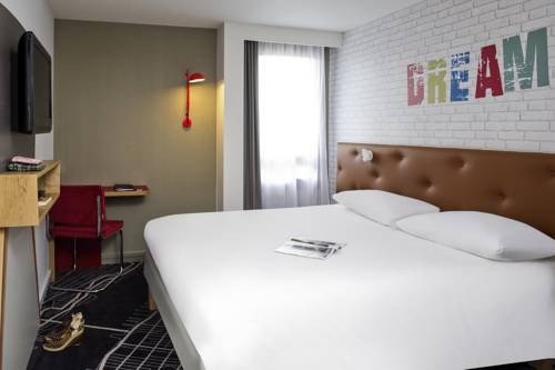 ibis Styles Chartres Métropole : Hotels proche de Berchères-les-Pierres