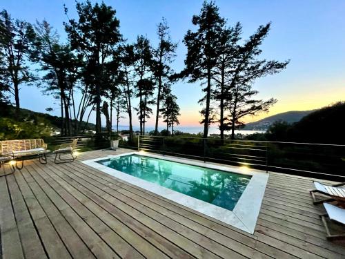 Villa piscine Sagone Paradise avec magnifique vue mer : Villas proche de Coggia