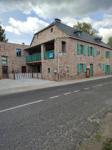 Grand maison de caractère : Maisons de vacances proche de Castelnau-Pégayrols