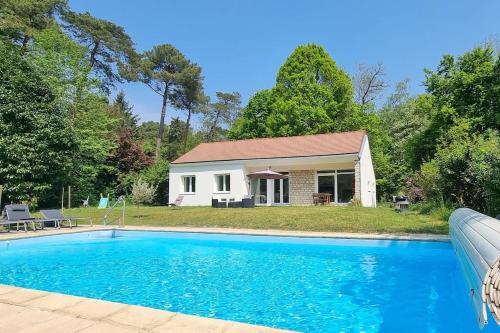 Jolie maison en pleine nature : Villas proche de Montcourt-Fromonville