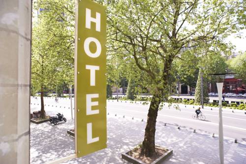 Logis Hôtel Duquesne : Hotels proche de Nantes