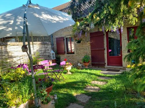 Aux Glycines : B&B / Chambres d'hotes proche de Marcilly-Ogny