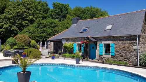 Maroux Vian Country Cottage : Maisons de vacances proche de La Chapelle-Neuve