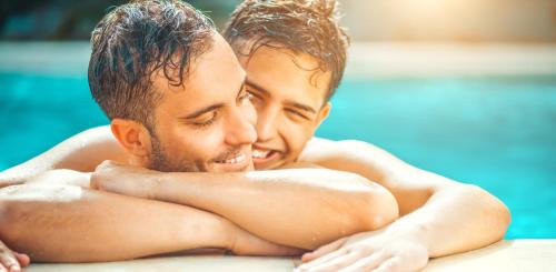La Connexion, Gay Men Only : Complexes hoteliers proche de Tanneron