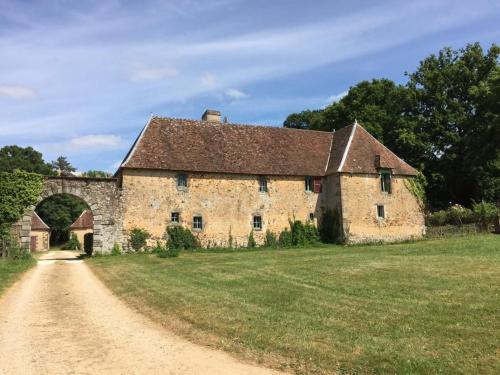 Gîte Saint-Aubin-de-Locquenay, 5 pièces, 8 personnes - FR-1-410-151 : Maisons de vacances proche de Le Grez