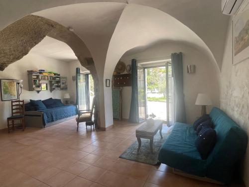 Luberon maison de village 2 à 6 personnes : Maisons de vacances proche de Cabrières-d'Aigues