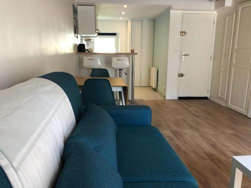 Suites Rive Gauche - FONTAINEBLEAU - Chez Julien : Appartements proche de Recloses