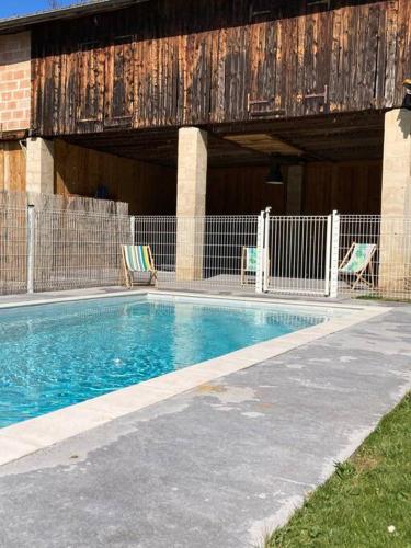 Les Séchoirs piscine et spa privatifs : Maisons de vacances proche de Saint-Hilaire-du-Rosier