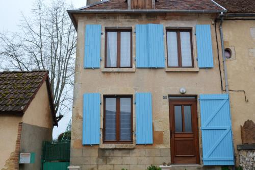 Maison d'une chambre avec vue sur la ville jardin clos et wifi a Saint Amand en Puisaye : Maisons de vacances proche de Bouhy