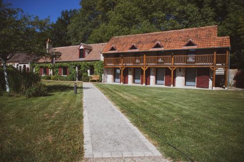 Domaine de Montizeau : B&B / Chambres d'hotes proche de Lailly-en-Val