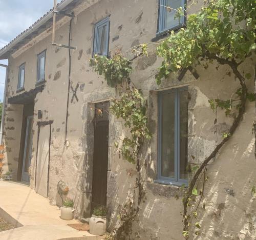 Maison de Charzat : Maisons de vacances proche de Saint-Sornin-Leulac