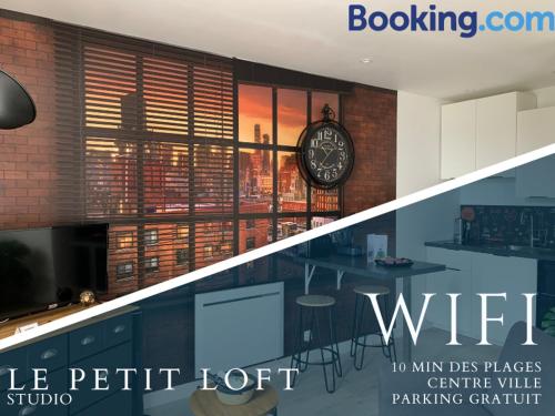 Le petit loft - Studio - WIFI - Coeur de ville - Parking : Appartements proche de Plonéour-Lanvern